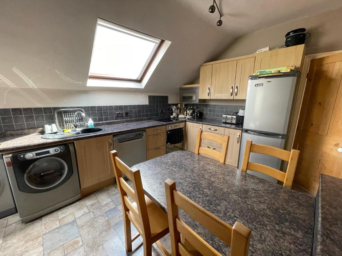 Seaside Rentals Bournemouth - 2Br, Upto 6Ppl, Beach 3 Min Walk, Dogs Ok, Wifi, Park 2 Cars ภายนอก รูปภาพ