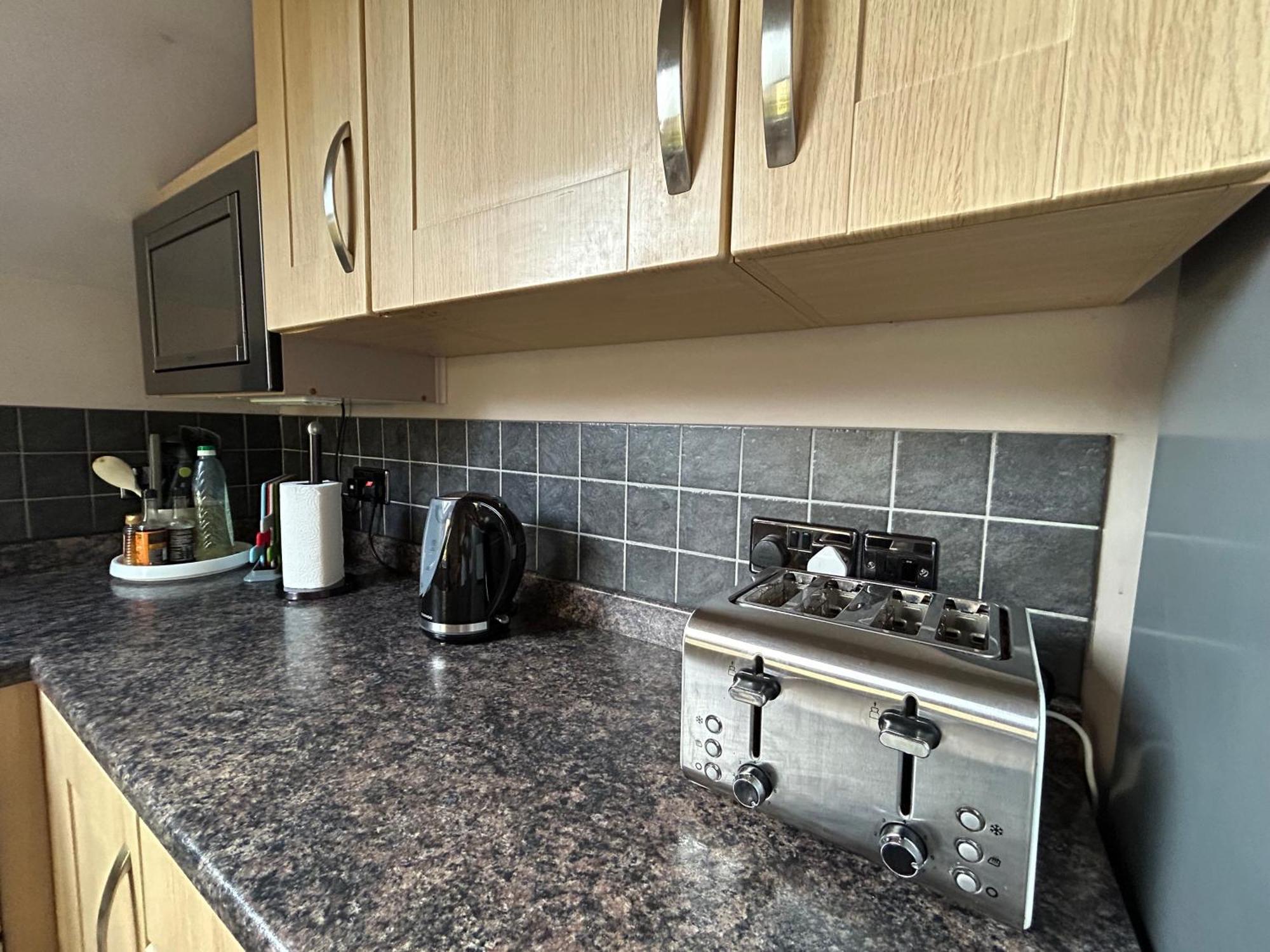 Seaside Rentals Bournemouth - 2Br, Upto 6Ppl, Beach 3 Min Walk, Dogs Ok, Wifi, Park 2 Cars ภายนอก รูปภาพ